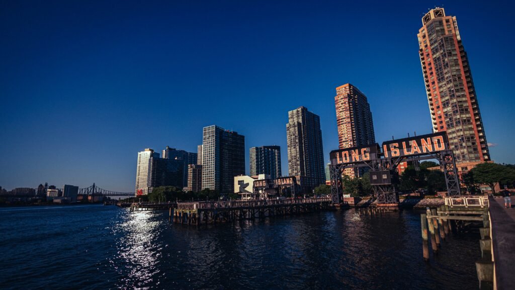 Gantry Plaza State Park